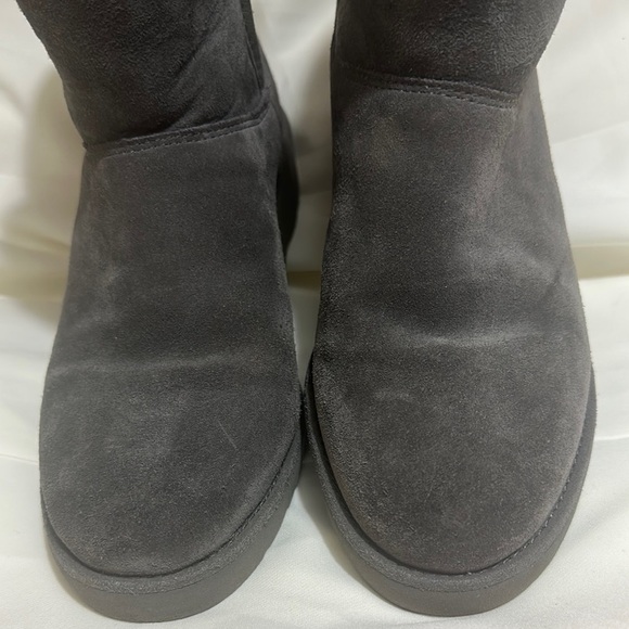 UGG Gray Winter Boots Slip-On Suede Comfort - Picture 6 of 8